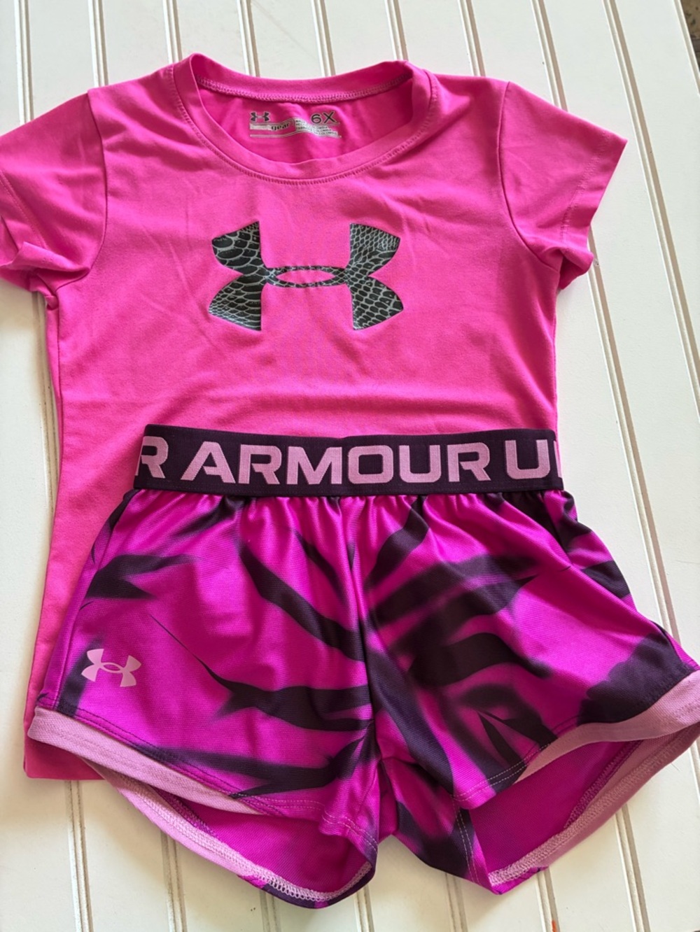 UNDER ARMOUR girls size XS short set
